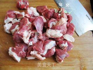 米酒炖羊肉的做法步骤:2