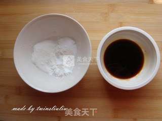 西红柿豌豆炒鸡蛋的做法步骤:2