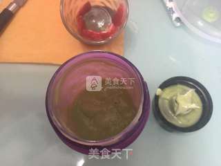 牛油果草莓思慕雪的做法步骤:7
