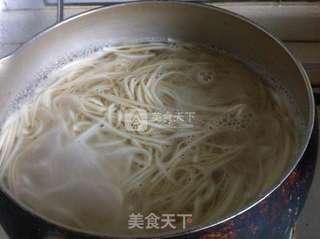 黄鱼煨面的做法步骤:10