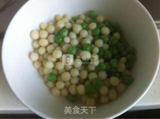 河虾仁炒鸡头米的做法步骤:4
