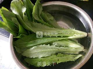 蒜香油麦菜的做法步骤：1