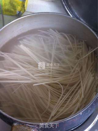 三鲜豆角焖面的做法步骤:10