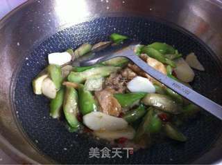 山药面筋炒丝瓜的做法步骤:8