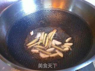 辣子虾仁炒鸡蛋的做法步骤:7