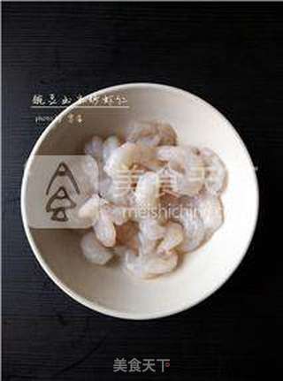 【金玉满堂】豌豆玉米炒虾仁的做法步骤:2