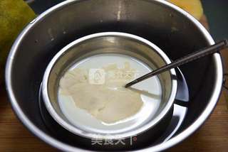简单的休闲甜点——木瓜牛奶冻的做法步骤:3