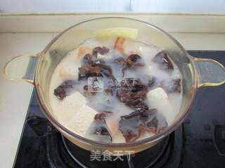 黑木耳炖冻豆腐的做法步骤:6