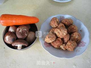 香菇烧肉丸子的做法步骤:2