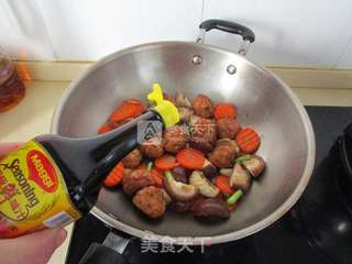 香菇烧肉丸子的做法步骤:6