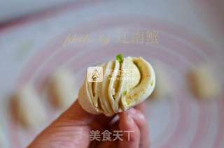 葱油花卷的做法步骤:10