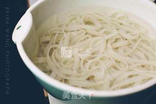 干炒牛河的做法步骤:3