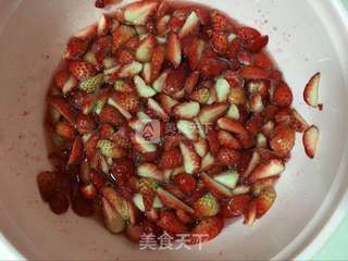 草莓酱的做法步骤:3