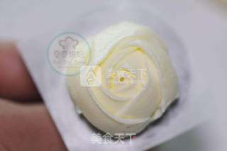 草莓水果奶油裱花蛋糕的做法步骤:17