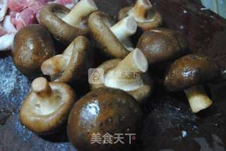 香菇肉片的做法步骤:2