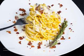 迷迭香蒜培根蛋面 Rosemary and Garlic Carbonara Spaghetti的做法步骤:8