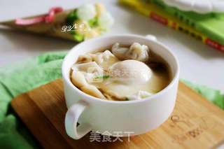 紫菜虾皮鲜肉馄饨的做法步骤:12