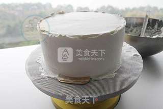 草莓水果奶油裱花蛋糕的做法步骤:9