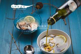 鲜味菌菇鲜虾汤的做法步骤:2