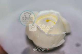 草莓水果奶油裱花蛋糕的做法步骤:16