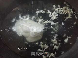 紫菜虾皮鲜肉馄饨的做法步骤:9