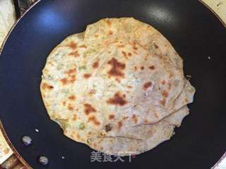 葱油饼的做法步骤:8