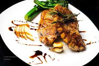 黑醋配香煎黑毛猪 Berkshire Pork Chop的做法步骤:5