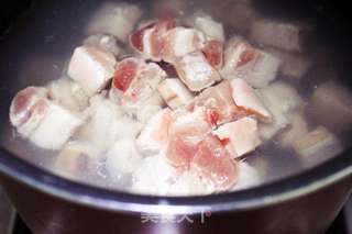 江湖味道红烧肉(东坡肉)的做法步骤:4