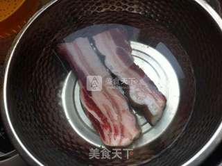 墨鱼干红烧肉的做法步骤:3
