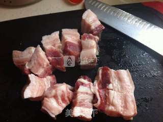 墨鱼干红烧肉的做法步骤:4