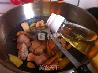 墨鱼干红烧肉的做法步骤:9
