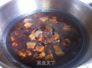 墨鱼干红烧肉的做法步骤:12