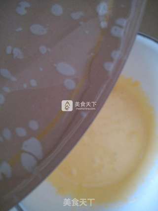 米粉亚麻籽戚风的做法步骤:4