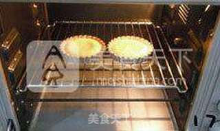 【酥香柠檬派】--- 派皮酥香而浓郁 派陷酸甜而清香的做法步骤:17