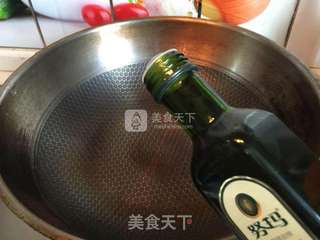 五彩炒饭的做法步骤:2