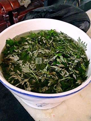 艾叶粑粑的做法步骤:2