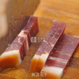 蛤蜊火腿萝卜汤的做法步骤:2