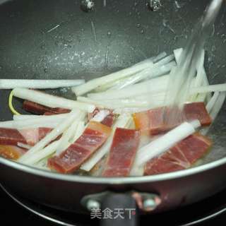 蛤蜊火腿萝卜汤的做法步骤:6
