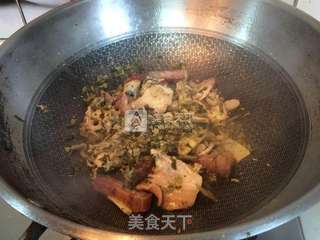 河蚌烧酱肉的做法步骤:11