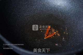 灯影川麻回锅肉的做法步骤：9