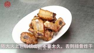 春季的美味【小笋烧排骨】的做法步骤:4