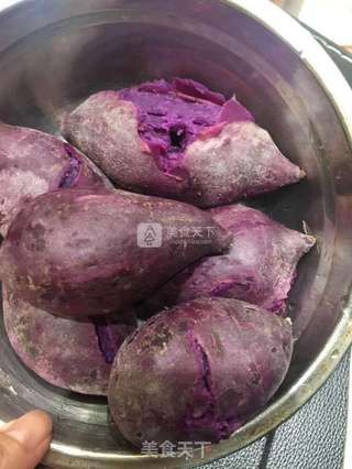 紫薯开花馒头的做法步骤：2