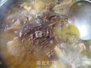 柴鸡炖蘑菇的做法步骤:7