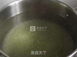 百变甜品【冰冻篇】 淡斑美颜 木耳红枣西米糕的做法步骤:5