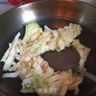 白菜肉丝汤年糕的做法步骤:4