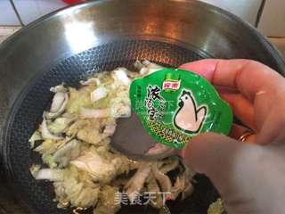 白菜肉丝汤年糕的做法步骤:5