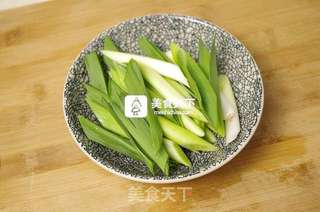 【回锅肉】就像走过平淡后的蓦然回首-不严肃做法的做法步骤：4