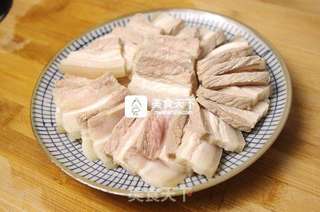 【回锅肉】就像走过平淡后的蓦然回首-不严肃做法的做法步骤：3