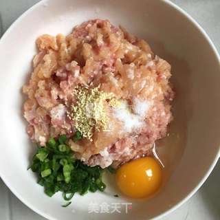 鸡肉小馄饨的做法步骤:2
