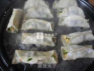 韭菜虾皮肉馅锅贴的做法步骤：10